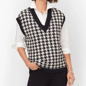City Studio Black and White Houndstooth V-Neck Sweater Vest